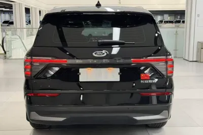 Ford Edge 2025, 38100 км, за 27050 USD
