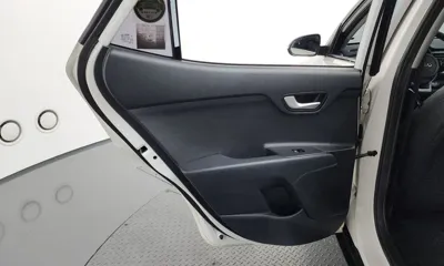 Kia Stonic 2019, 77508 км, за 7280.76 USD - фото 25