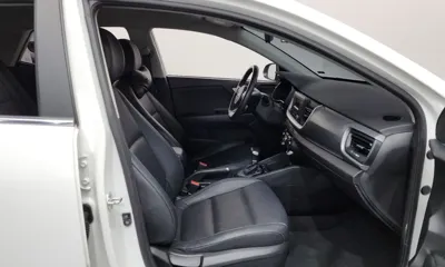 Kia Stonic 2019, 77508 км, за 7280.76 USD - фото 26