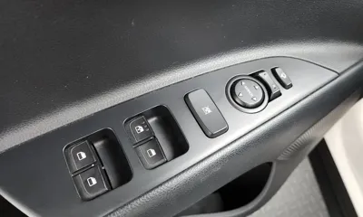 Kia Stonic 2019, 77508 км, за 7280.76 USD - фото 28