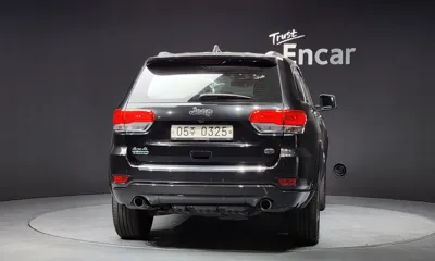 Jeep Cherokee 2015, 256225 км, за 5136.17 USD