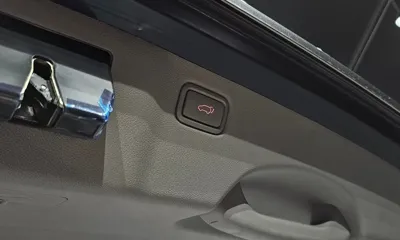 Kia Canival 2016, 58283 км, за 8983.72 USD - фото 18