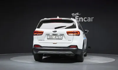 Kia Sorento 2016, 137324 км, за 8269.84 USD
