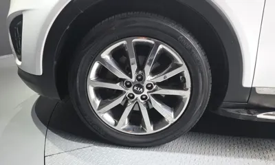 Kia Sorento 2016, 137324 км, за 8269.84 USD
