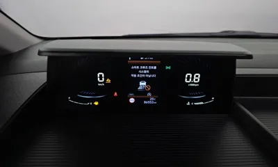 Hyundai Staria 2022, 86552 км, за 16279.21 USD - фото 8