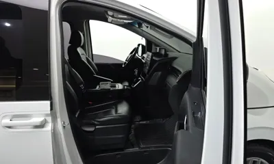 Hyundai Staria 2022, 86552 км, за 16279.21 USD - фото 11