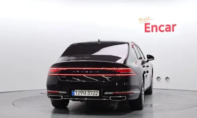 Genesis G90 2023, 70883 км, за 39395.7 USD