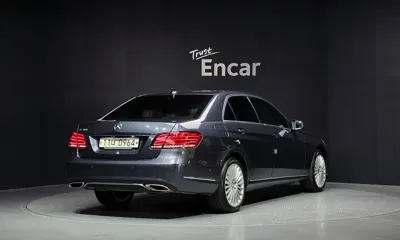 Mercedes-Benz E-Class 2016, 117290 км, за 7735.81 USD