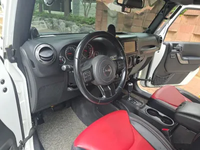 Jeep Wrangler 2014, 180000 км, за 7025.77 USD - фото 10