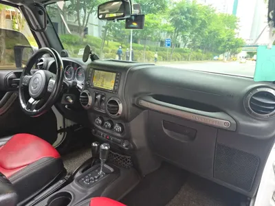Jeep Wrangler 2014, 180000 км, за 7025.77 USD - фото 20
