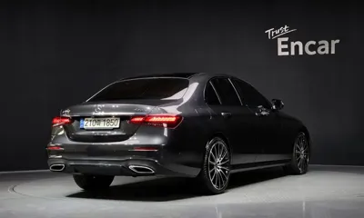 Mercedes-Benz E-Class 2023, 89878 км, за 24446.64 USD