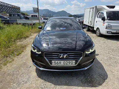 Hyundai Grandeur 2017, 166392 км, за 6892.48 USD