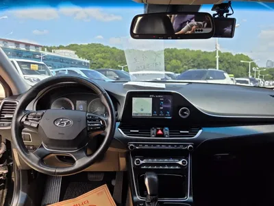 Hyundai Grandeur 2017, 166392 км, за 6837.27 USD - фото 7