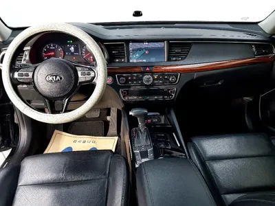 Kia K7 2016, 178240 км, за 5054.48 USD