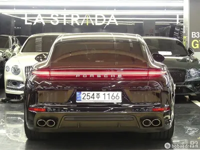 Porsche Panamera 2025, 15169 км, за 114658.04 USD