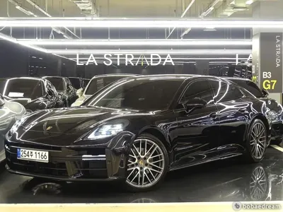Porsche Panamera 2025, 15169 км, за 114658.04 USD