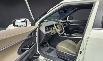 KG_Mobility_Ssangyong Torres 2023, 27305 км, за 14637.02 USD - фото 11