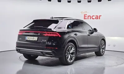 Audi Q8 2021, 154043 км, за 34853.44 USD