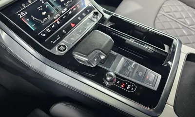 Audi Q8 2021, 154043 км, за 34853.44 USD - фото 9