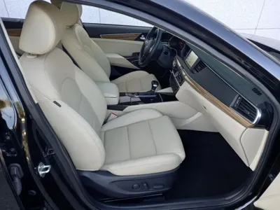 Kia K7 · 2017 год