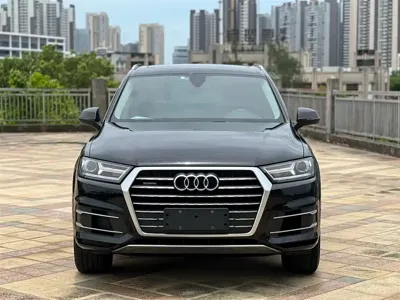 Audi Q7 2017, 140000 км, за 21453.38 USD