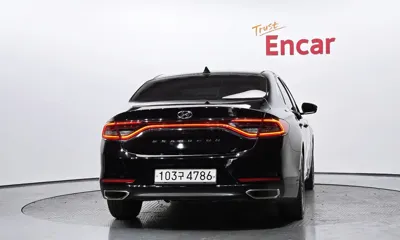 Hyundai Grandeur 2017, 199290 км, за 5942.63 USD
