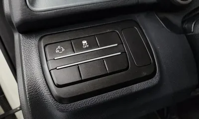 KG_Mobility_Ssangyong TIBOLI 2018, 40465 км, за 6478.06 USD - фото 27