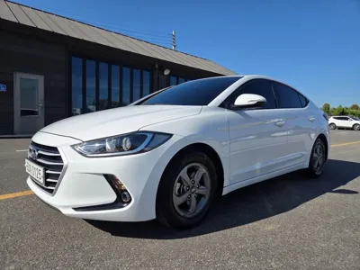 Hyundai Avante 2016, 100030 км, за 6381.45 USD