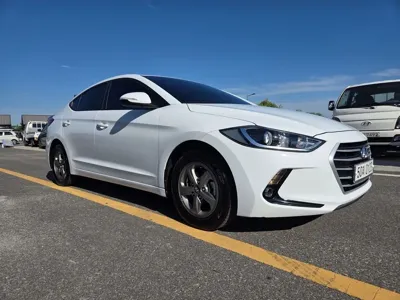Hyundai Avante 2016, 100030 км, за 6381.45 USD