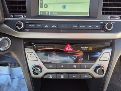 Hyundai Avante 2016, 100030 км, за 6381.45 USD - фото 13