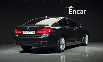 BMW 5-Series 2020, 71975 км, за 17226.8 USD