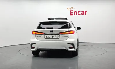 Lexus CT200h 2019, 92060 км, за 12295.09 USD