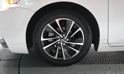 Lexus CT200h 2019, 92060 км, за 12295.09 USD