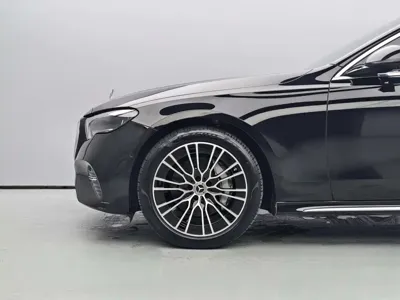Mercedes-Benz E-Class 2025, 20000 км, за 52677.02 USD