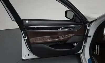BMW 7-Series 2020, 58828 км, за 38289.01 USD - фото 24
