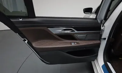 BMW 7-Series 2020, 58828 км, за 38289.01 USD - фото 25