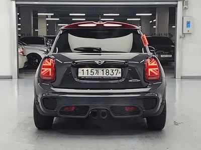 MINI Cooper 2020, 108647 км, за 10510.32 USD