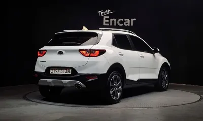 Kia Stonic 2018, 119729 км, за 5222.11 USD