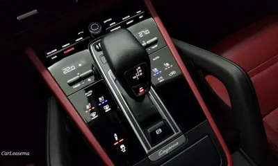 Porsche Cayenne 2023, 59057 км, за 59806.26 USD - фото 13