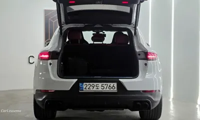 Porsche Cayenne 2023, 59057 км, за 59806.26 USD - фото 20