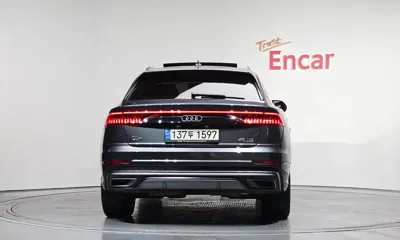 Audi Q8 2021, 88225 км, за 38082.09 USD