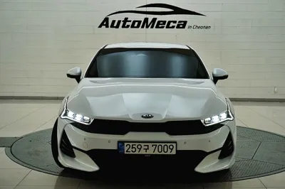 Kia K5 · 2021 год