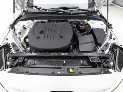Volvo V60 2026, 81 км, за 34134.17 USD - фото 6