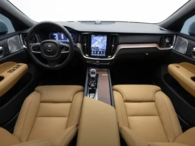 Volvo V60 2026, 81 км, за 34134.17 USD - фото 7