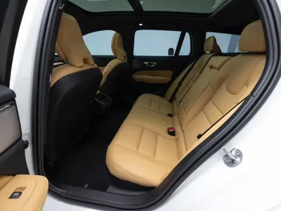 Volvo V60 2026, 81 км, за 34134.17 USD - фото 11