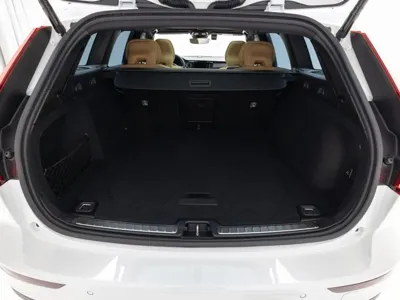 Volvo V60 2026, 81 км, за 34134.17 USD - фото 17