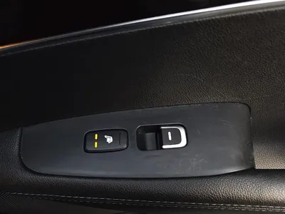 Kia Sorento 2015, 159651 км, за 8192.93 USD - фото 17