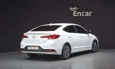 Hyundai Avante 2019, 50307 км, за 7811.47 USD