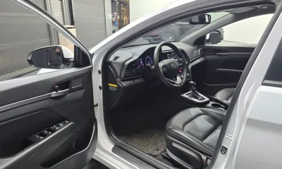 Hyundai Avante 2019, 50307 км, за 7811.47 USD - фото 10