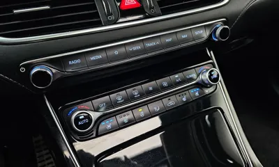 Hyundai Grandeur 2019, 98154 км, за 11766.27 USD - фото 30